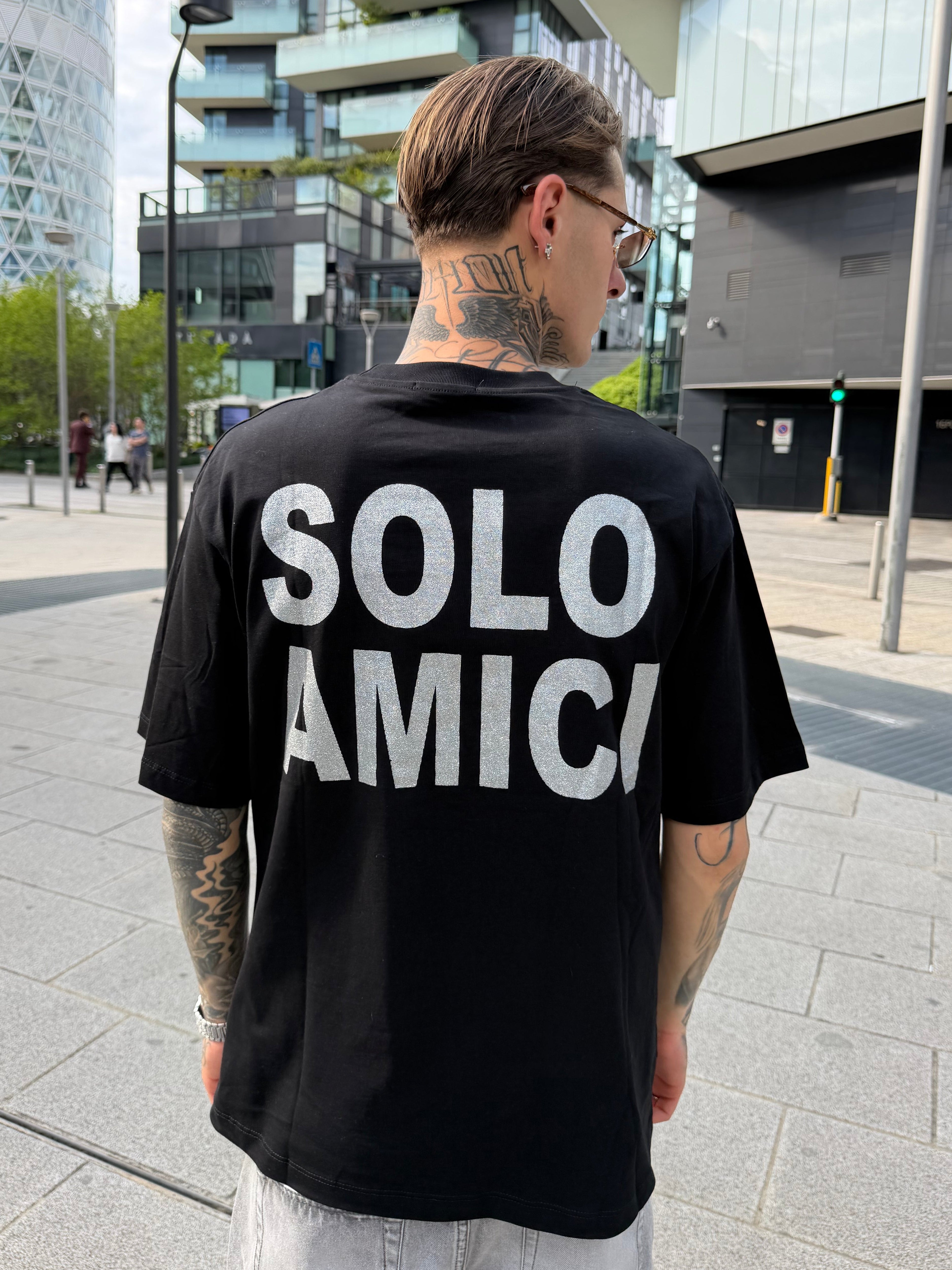 T-shirt “SOLO AMICI” - black