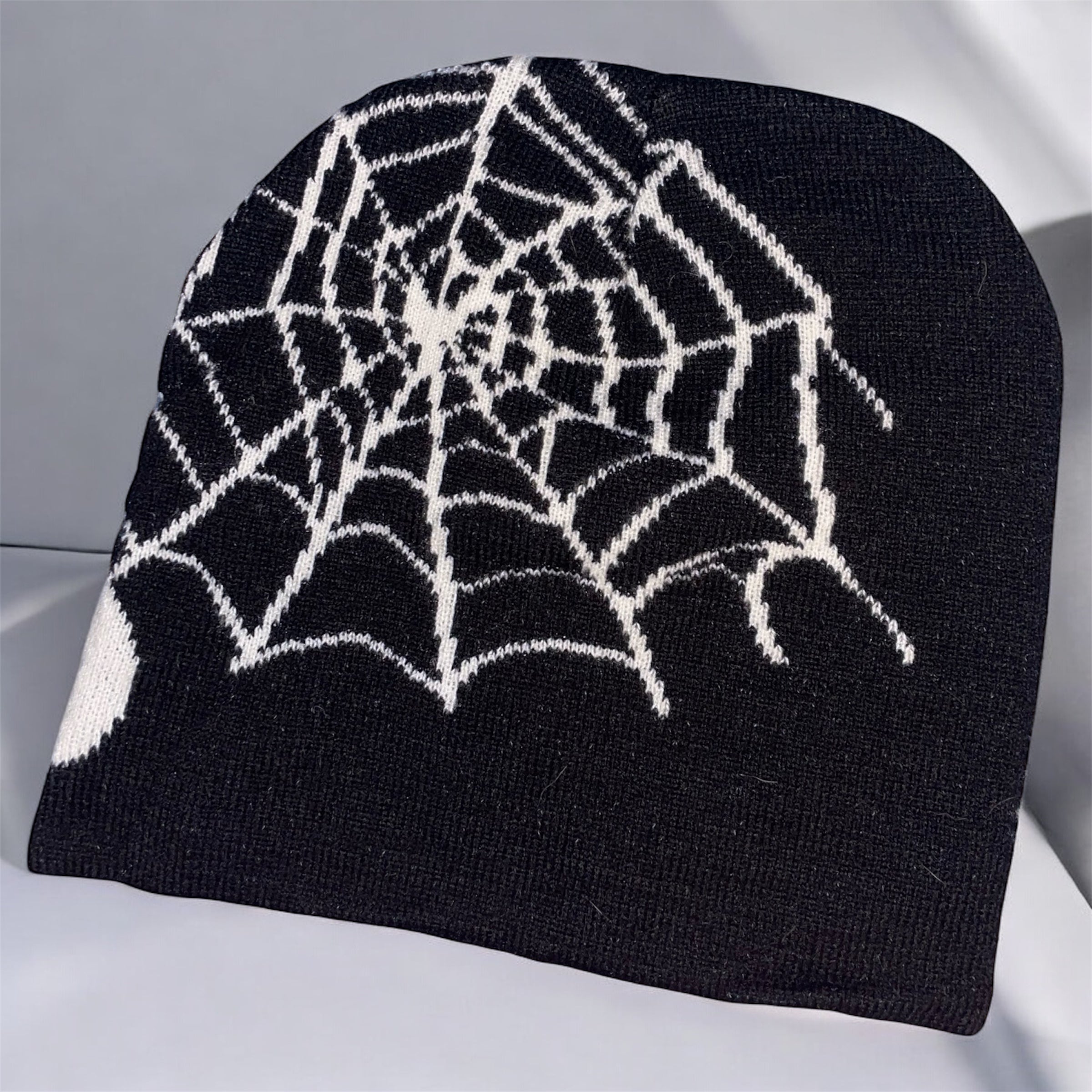 Beanie Grvty Visions - Black & White